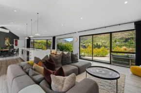 Scenic Arthur's Point Luxury